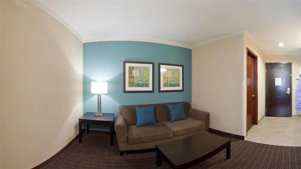 Holiday Inn Express Hotel & Suites North Kansas City By Ihg Bagian luar foto