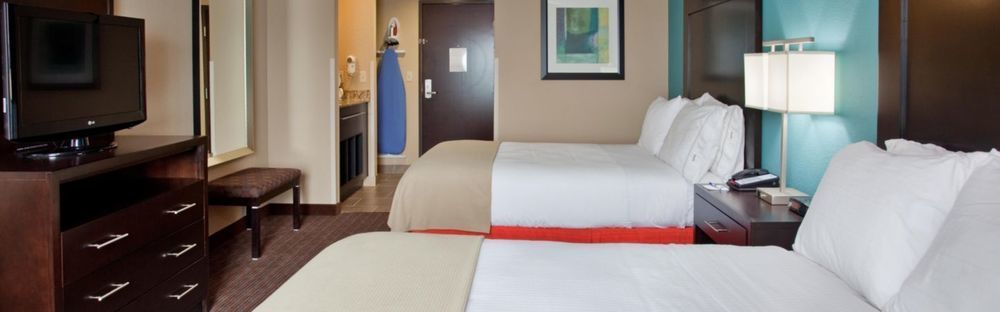 Holiday Inn Express Hotel & Suites North Kansas City By Ihg Bagian luar foto